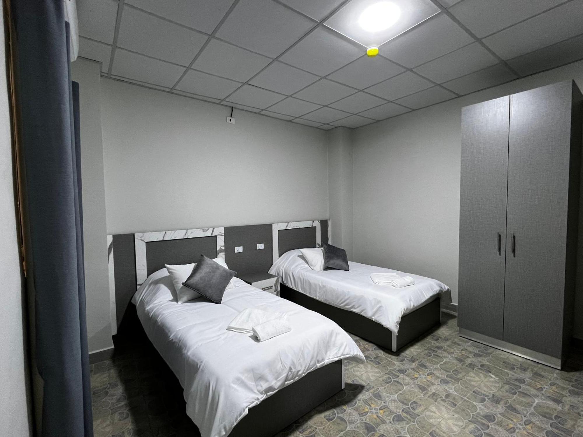 Downtown Inn Μάνταμπα Εξωτερικό φωτογραφία